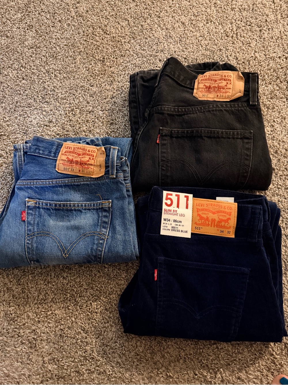 Lot of 3 pairs of Levi’s Men’s-  34x32 Blue, Black, Dark Blue